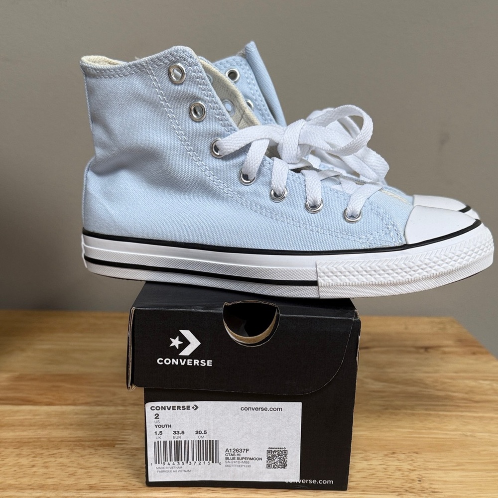 Converse Boy's Chuck Taylor All Star (Little Kid) Sneaker